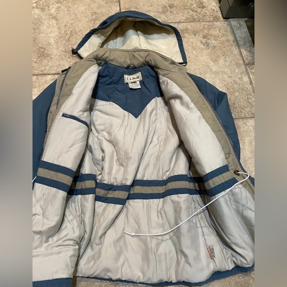 LL Bean insulated Jacket Womens Large Vintage hooded - Picture 4 of 4